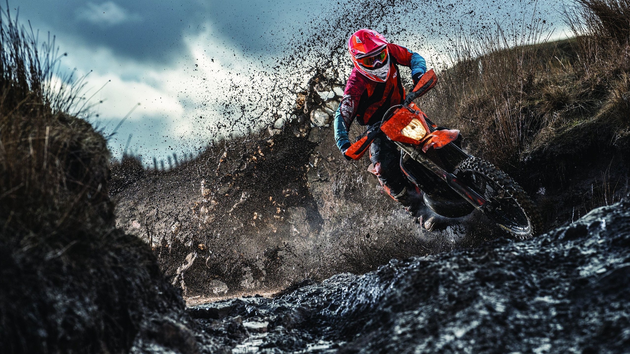 国足惨败东亚杯 热血瞬间成为焦点，东亚杯国足vs韩国回放