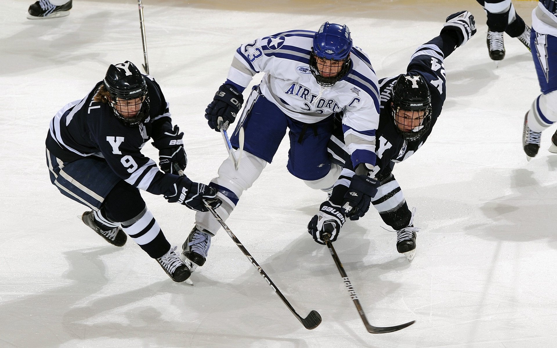 中卫体能分布是否影响球队下半场防守效率，中卫客串中锋